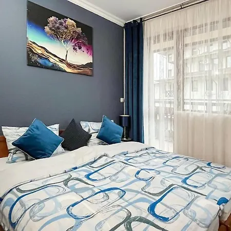 Peak 106 Apartment