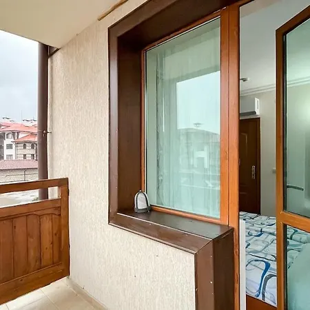 Peak 106 Apartment *